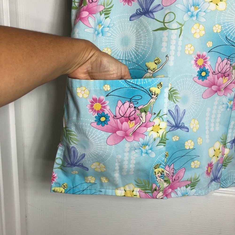Disney Mickey Frozen Tinker Bell Bundle Of 3 Disney Scrubs Tops With Pockets M - Picture 13 of 16